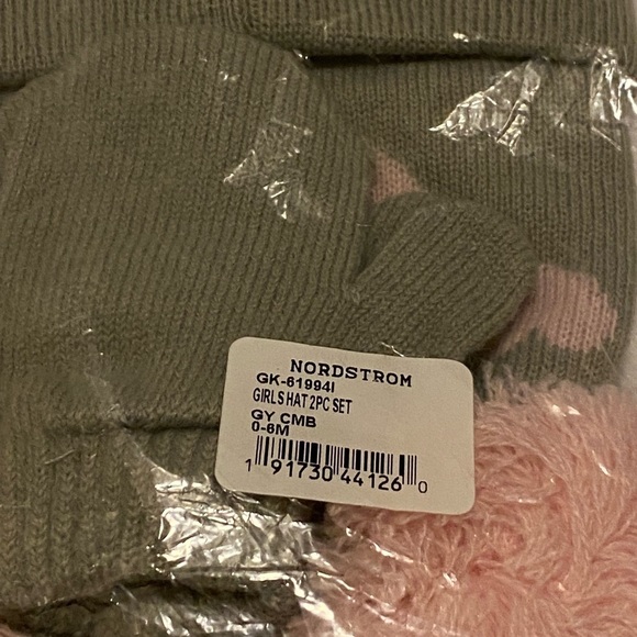 Capelli of New York Pom-Pom Heart Print Hat & Mittens Size 0-6M New With Tag - Picture 5 of 9